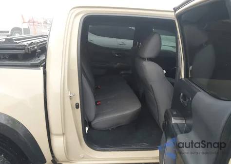 2017 Toyota Tacoma Trd Off Road z USA, uszkodzony, nr VIN 5TFCZ5AN8HX082217